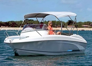  Renta de barco para un día en pareja 